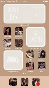 10 Friends Tv Show Themed Home Screen Ideas Friends Tv Homescreen Homescreen Iphone