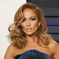Jennifer lopez's new lob haircut looks great in this blond hair color. The 18 Best Jennifer Lopez Hairstyles Of The Decade Allure