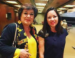 Júlia eduarda santos afonso martins pinheiro pêgo (lisboa, 6 de outubro de 1962) é uma apresentadora de televisão e escritora portuguesa. Opiniao Ana Gomes A Presidente Da Republica Lusojornal