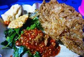 Di warung ini ada banyak pilihan. 20 Tempat Wisata Kuliner Terkenal Dan Enak Di Banyuwangi 2021