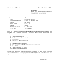 Di bawah ini, kami telah menyediakan berbagai contoh surat lamaran kerja yang baik dan benar. Contoh Surat Lamaran Kerja