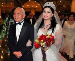 Happy Families Taib Gets A Public Kicking From Ragad Sarawak Report