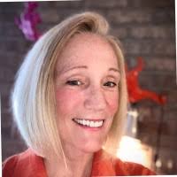 Laurie Mcnally's Instagram, Twitter & Facebook