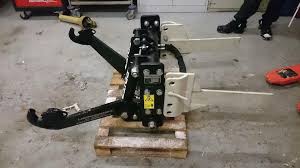 Frontkraftheber Fronthubwerk Neu Frontheber 2400 Fronthydraulik In Nurnberg Mitte Gebrauchte Agrarfa Arbeitsraum In Der Garage Hydraulik Ebay Kleinanzeigen