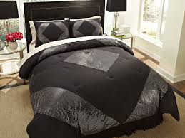 Black And Silver Sequin Comforter Set Amazon Com Divatex 75 Gsm Metallic Printed Bling Microfiber Dot Twin Mini Comforter Set Black Silver Black Bedsprea Silver Bedding Comforter Sets Gold Bed