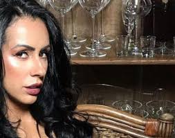 Arquivo de Débora Dunhil