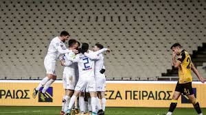 Ο μανόλο χιμένεθ διανύει την τέταρτη θητεία του στον πάγκο της αεκ, την οποία οδήγησε στην κατάκτηση του κυπέλλου το 2011. D 0jcxujuxxpum