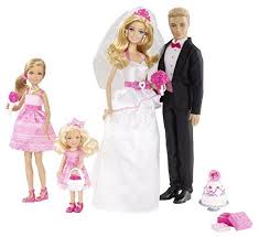 Mattel Barbie Bjr08 Grosses Hochzeits Geschenkset Inklusive 4 Puppen Und Accessoires Hochzeitsgeschenk Ideen Hoch Barbie Bridal Barbie Wedding Barbie And Ken