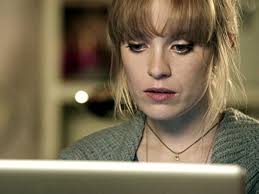 Add a Friend" Vollidiot schreibt man mit zwei l (TV Episode 2012)