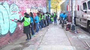 Our professionals at desert oasis commercial cleaners are available 24 hours a day to provide emergency services and fast response times. Student Volunteers Help Remove Graffiti And Clean Up Bronx Streets Pix11