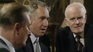 Yes, Prime Minister S1 E4