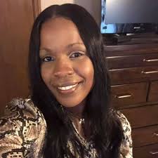 Christina Morris (@trendychristina)