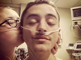 A culpa é das estrelas não deverá ter uma continuação como outras séries teens. Menino Que Inspirou A Culpa E Das Estrelas Morre Apos Luta Contra Cancer Mundo Diario De Pernambuco