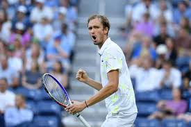 Dmitry medvedev, russian lawyer and politician who served as president of russia from 2008 to 2012, during which time he stressed the need for modernization and government reform. Daniil Medvedev 2019 Dauer Sieger Mit Durchknall Gefahr Mytennis News