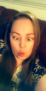 First post, I really like fancy cutlery 🤣 32, Size 8, UK 👍