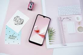 Vsmart star 4 với chip helio p35 & pin trâu 3500mah, cho trải nghiệm game mượt mà nhất phân khúc. Billionaire Pham Nhat Vuong Launches A Vsmart Joy2 Phone The Lowest Price Is 2 99 Million Electrodealpro