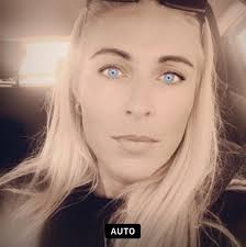 Is the sunshine making an appearance? 🙈👀