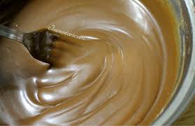 Il caramello è una preparazione di base che può essere duro o morbido, ideale per il caramello è una preparazione di base utile per decorare dolci, torte e gelati e per realizzare il croccante. Crema Ganache Al Caramello E Cioccolato Al Latte Inventaricette In Cucina Con Maria Crema Ganache Ganache Dolci