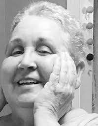 Peggy Moon's Instagram, Twitter & Facebook