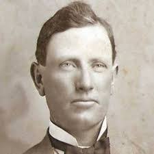 Lee Binion's Instagram, Twitter & Facebook