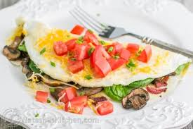 Meanwhile, in a medium bowl, vigorously whisk the egg whites with the salt, pepper, and garlic powder, until frothy. Egg White Omelette Recipe With Bacon Mushroom Spinach