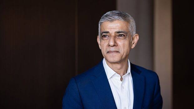 London Mayor Khan Says Farage's Reform Is 'Poor Man's MAGA' - Bloomberg