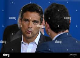 000 in bank hi-res stock photography and images