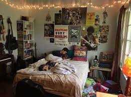 Eline Eline Das Schonste Bild Fur Grunge Roupas Femininas Das Zu Ihrem Vergnugen Passt Sie S Room Inspiration Bedroom Room Ideas Bedroom Bedroom Decor Left;>so my aesthetic is very mixed and i am even more con…