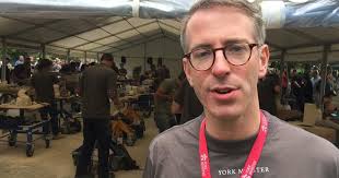 International stonemasons wow crowds in York