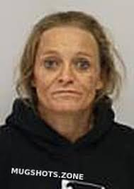 Deanna Tilley's Instagram, Twitter & Facebook