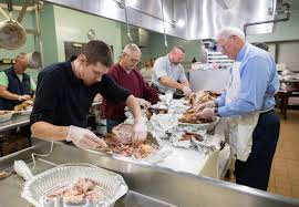 No traditional southern thanksgiving dinner is complete without all the right fixings, from cornbread dressing to macaroni and cheese. Safe Expects To Serve 3 000 During 17th Annual Community Thanksgiving Dinner The Daily Home Annistonstar Com