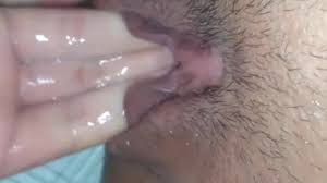 私はパパのためにとても激しく潮吹きしたので、私は私の椅子を台無しに:((実際に小さなプールを:))