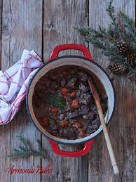 Like most spezzatini (dishes made with smaller pieces of meat. Spezzatino Di Cervo In Salmi