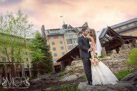 With 453 spacious rooms and 16 unique suite layouts to choose from, you'll find the perfect option for your family of four or 14 at camelback lodge. Wedding Venues In Skytop Pa The Knot