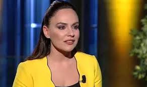 Dün yapılan açıklamada aydın'ın, 'buket aydın ile koltuk' adında bir program sunacağı duyuruldu. Buket Aydin Kilicdaroglu Nu Boyle Duyurdu