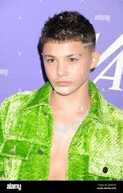 Javon Bell's Instagram, Twitter & Facebook