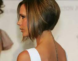 Apr 17, 2019 · victoria beckham, emma bunton, melanie brown, geri halliwell, and melanie chisholm of the spice girls embraced short hemlines and platforms at the 1997 mtv video music awards. 12 Best Victoria Beckham Haircuts That You Need To Try Today