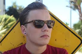 Melinda Whitaker's Instagram, Twitter & Facebook