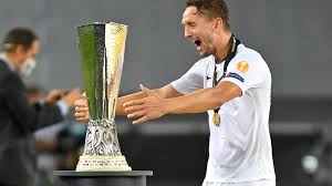 Napoli eliminato ai sedicesimi dal granada, milan fuori agli ottavi col manchester united. Finale Europa League 2020 2021 Data E Dove Si Giochera Goal Com