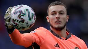 He was called up to the senior netherlands squad in november 2020 but subsequently had to withdraw with an injury. Feyenoorder Bijlow Vervangt Geblesseerde Cillessen Bij Oranje Nos
