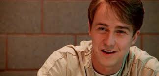 He made his film debut in the film primal fear (1996), for which he earned an academy award nomination for best supporting actor and a golden globe award in the same category.in the same year, he starred in two other films, everyone says i love you and the people vs. Edward Norton Wird 50 Und Hat Ein Aufregendes Comeback In Aussicht