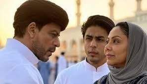 Gauri Shah's Instagram, Twitter & Facebook