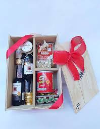 Rosas caja flores corazon ferrero regalo cumpleaños hombre. Regalos A Domicilio Y Planes Romanticos Te Tengo Presente