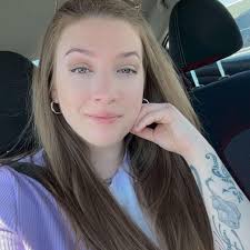 What kind of chicks do these look like?