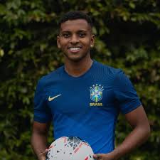 Acheter maillots foot pas cher,nous vente maillot equipe de france de chine aaaa qualité,paris saint germain,real madrid,barcelone etc,il y a plus de maillot de foot enfant. Nouveaux Maillots Bresil 2020 Copa America