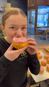 Gammeldags fastelavnsboller med romkugler