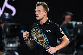 Helyen kiemelt olasz jannik sinnert búcsúztatta, ezúttal a 27 esztendős jiri vesely várt. Fucsovics Marton Ujpest Media