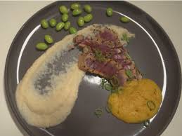 Tuna Tataki Style Mit Einem Espuma Von Der Gelben Paprika Rezept Rezept Rezepte Lebensmittel Essen Das Perfekte Dinner