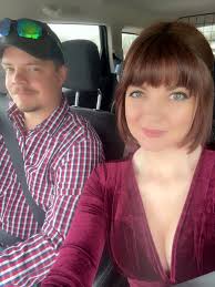 Hi Everyone!! Just wanted to introduce myself!! My name is Ashley and I'm  from Toronto Canada. I'm a new mod for the group! I love cooking and trying  new meals from all