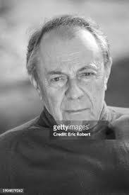 Robert Maison's Instagram, Twitter & Facebook